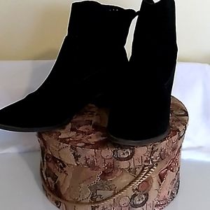 Sz.9 suede American eagle boots